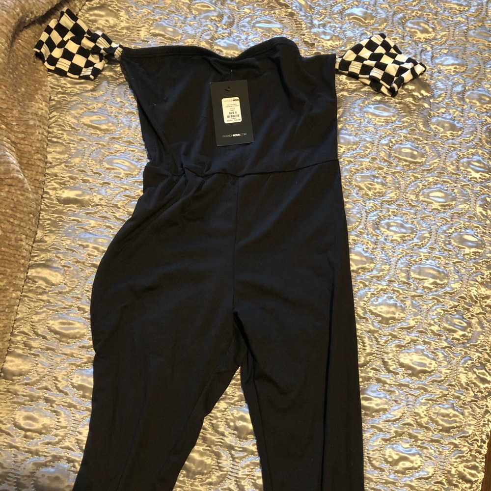 Fashion nova jumpsuit